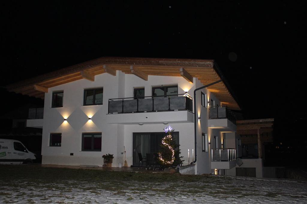 Alpinjuwel In Hippach Apartment Exterior photo